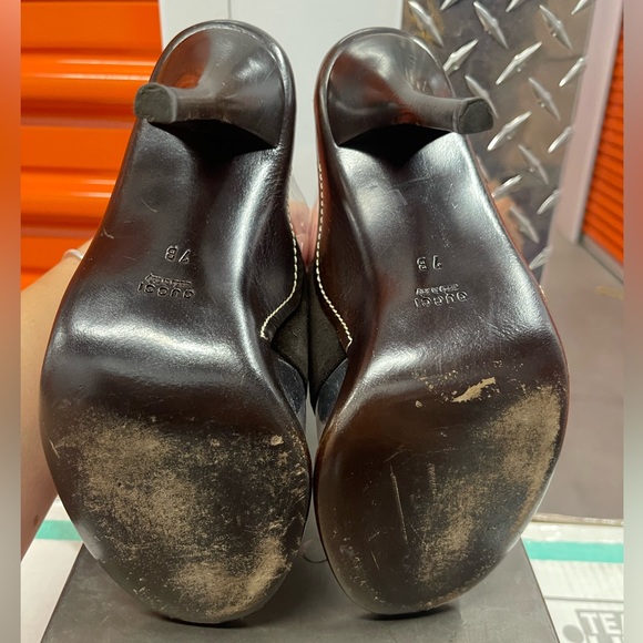 Brown suede, Gucci mules with plastic top - Picture 4 of 6